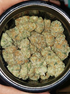 buy strawberry banana strain online Europe